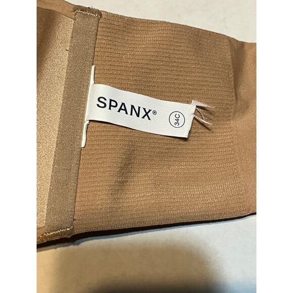 Spanx Women's Bra Llelujah 34C Front Closure T-Shirt Foam Lined Cups Wireless - Picture 9 of 10